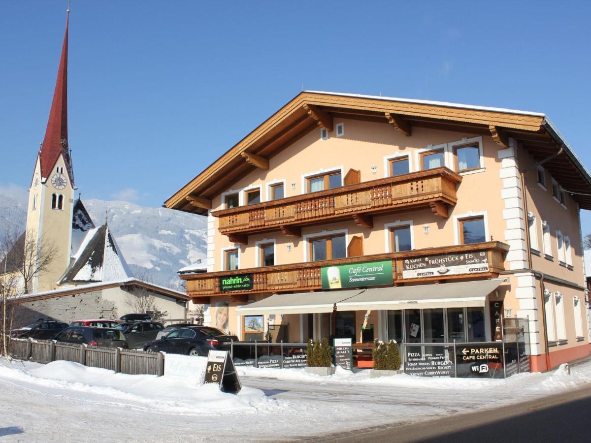 Spacious Apartment In Uderns Near Ski Area Zewnętrze zdjęcie